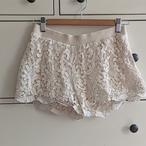 White floral crochet shorts